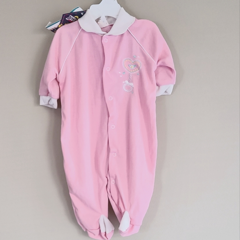 NWT Vintage pink sleeper/footie